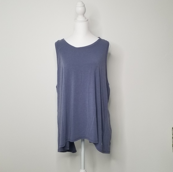 GAP Tops - Gap Fit Blue Workout Open Back Top